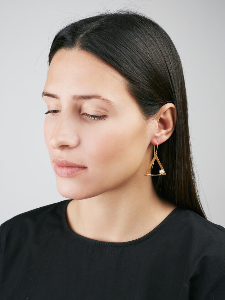EARRING